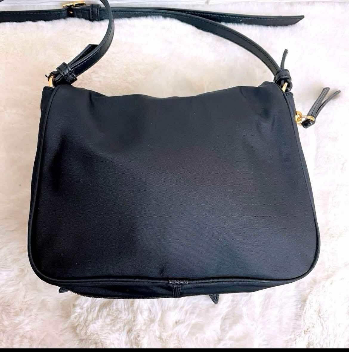 Marc Jacob’s Sling bag